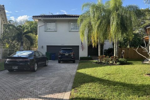 Villa ou maison à vendre à Cooper City, Floride: 4 chambres, 238.94 m2 № 2082264 - photo 2