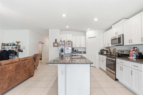 Casa en venta en Plant City, Florida, 4 dormitorios, 179.77 m2 № 2222687 - foto 10