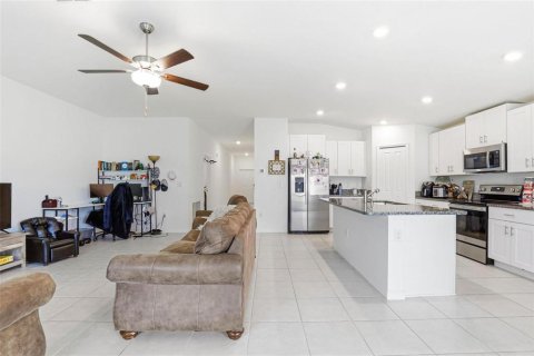 Casa en venta en Plant City, Florida, 4 dormitorios, 179.77 m2 № 2222687 - foto 12