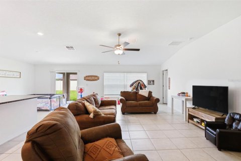 Casa en venta en Plant City, Florida, 4 dormitorios, 179.77 m2 № 2222687 - foto 11