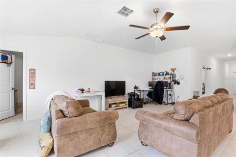 Casa en venta en Plant City, Florida, 4 dormitorios, 179.77 m2 № 2222687 - foto 13