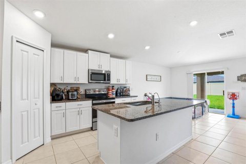 Casa en venta en Plant City, Florida, 4 dormitorios, 179.77 m2 № 2222687 - foto 7
