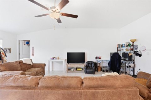 Casa en venta en Plant City, Florida, 4 dormitorios, 179.77 m2 № 2222687 - foto 14