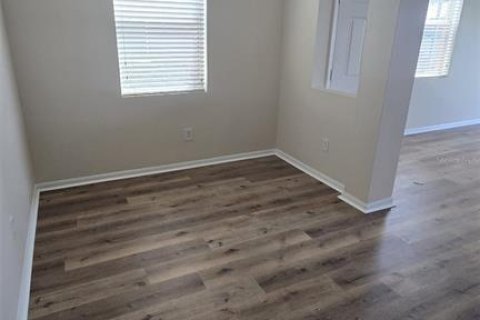 Townhouse in Winter Garden, Florida 3 bedrooms, 157.84 sq.m. № 1810166 - photo 5