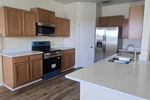 Townhouse in Winter Garden, Florida 3 bedrooms, 157.84 sq.m. № 1810166 - photo 3