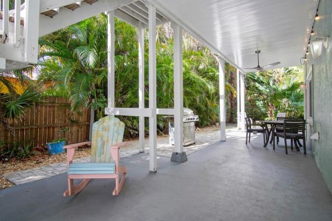 Propiedad comercial en venta en St. Lucie, Florida, 147.71 m2 № 2085359 - foto 5