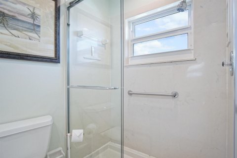 Propiedad comercial en venta en St. Lucie, Florida, 147.71 m2 № 2085359 - foto 21