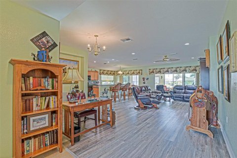 House in Summerfield, Florida 3 bedrooms, 159.61 sq.m. № 1740993 - photo 30