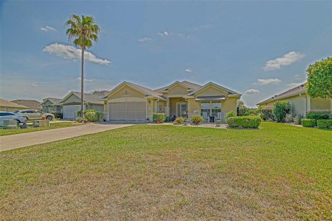 House in Summerfield, Florida 3 bedrooms, 159.61 sq.m. № 1740993 - photo 2