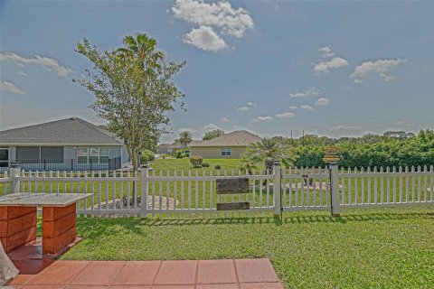House in Summerfield, Florida 3 bedrooms, 159.61 sq.m. № 1740993 - photo 24