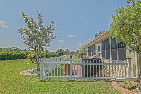 House in Summerfield, Florida 3 bedrooms, 159.61 sq.m. № 1740993 - photo 25