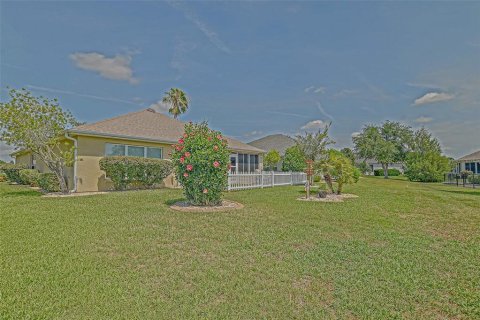 House in Summerfield, Florida 3 bedrooms, 159.61 sq.m. № 1740993 - photo 14