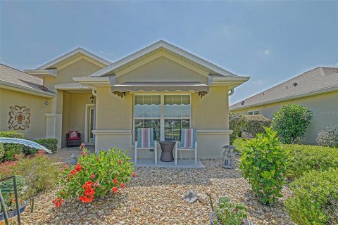 House in Summerfield, Florida 3 bedrooms, 159.61 sq.m. № 1740993 - photo 10