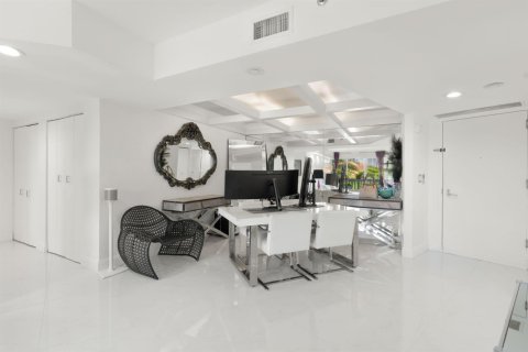 Condominio en venta en Aventura, Florida, 2 dormitorios, 114.27 m2 № 2260169 - foto 20