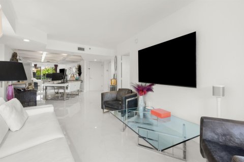 Condominio en venta en Aventura, Florida, 2 dormitorios, 114.27 m2 № 2260169 - foto 8