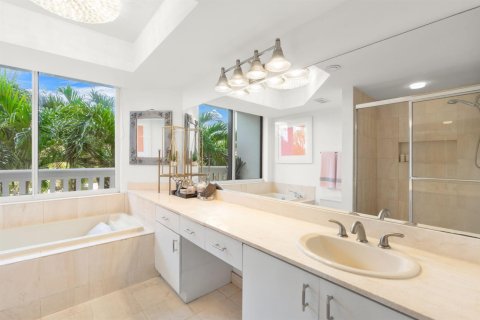 Condominio en venta en Aventura, Florida, 2 dormitorios, 114.27 m2 № 2260169 - foto 15
