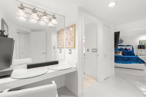 Condominio en venta en Aventura, Florida, 2 dormitorios, 114.27 m2 № 2260169 - foto 14