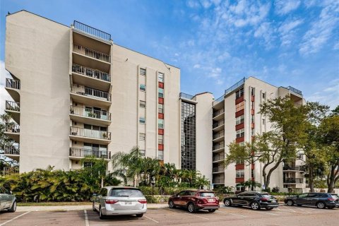 Condo à Clearwater, Floride, 2 chambres  № 2396085