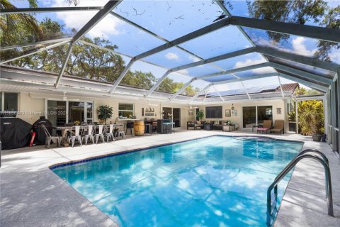Casa en venta en Palmetto Bay, Florida, 4 dormitorios, 235.88 m2 № 1878892 - foto 2