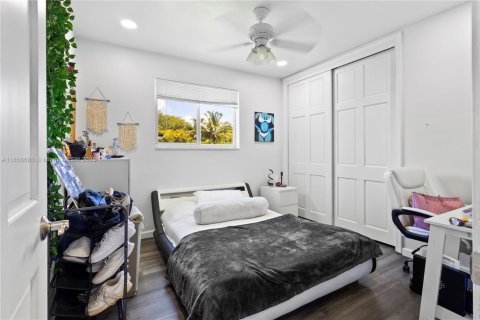 Casa en venta en Palmetto Bay, Florida, 4 dormitorios, 235.88 m2 № 1878892 - foto 27