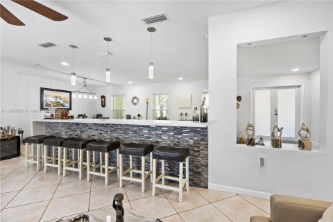 Casa en venta en Palmetto Bay, Florida, 4 dormitorios, 235.88 m2 № 1878892 - foto 14