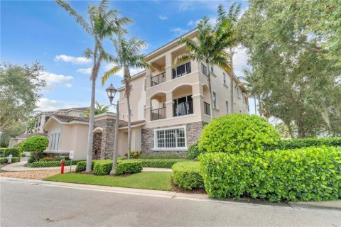 Condominio en venta en North Palm Beach, Florida, 3 dormitorios, 178.37 m2 № 1960834 - foto 3