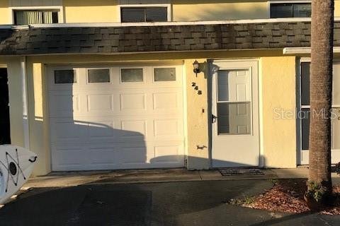 Снять в аренду виллу или дом в Ормонд-Бич, Флорида 5 комнат, 121.14м2, № 1511978 - фото 1