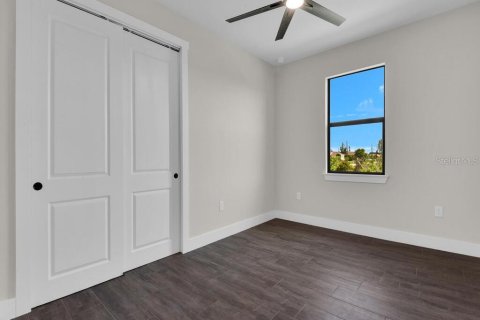 Casa en venta en Port Charlotte, Florida, 4 dormitorios, 187.01 m2 № 1777052 - foto 23