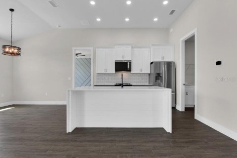 Casa en venta en Port Charlotte, Florida, 4 dormitorios, 187.01 m2 № 1777052 - foto 6
