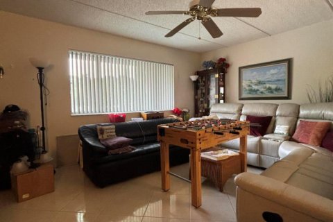 Condo à Palm Springs, Floride, 1 chambre  № 2177931