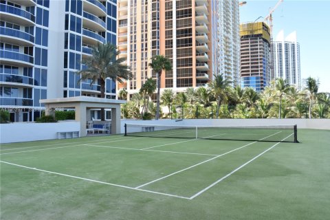 Condo in Sunny Isles Beach, Florida, 3 bedrooms  № 2007723 - photo 4