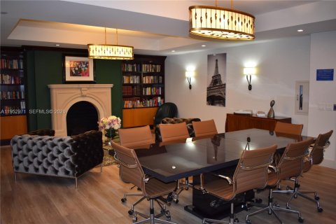 Condo in Sunny Isles Beach, Florida, 3 bedrooms  № 2007723 - photo 15