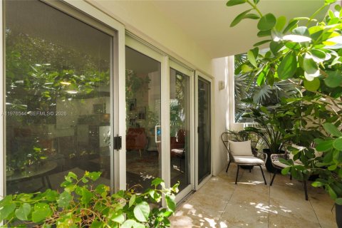 Condominio en alquiler en Miami Beach, Florida, 2 dormitorios, 103.12 m2 № 2041489 - foto 21