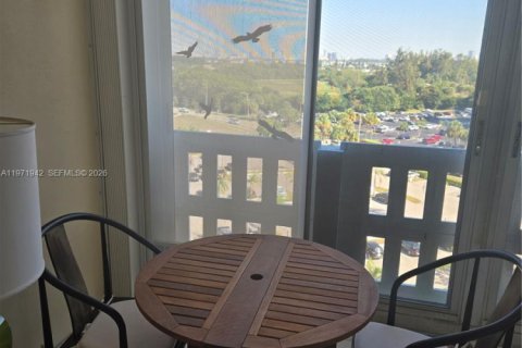 Condominio en venta en Hollywood, Florida, 1 dormitorio, 78.41 m2 № 2033415 - foto 14