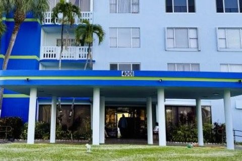 Condominio en venta en Hollywood, Florida, 1 dormitorio, 78.41 m2 № 2033415 - foto 4