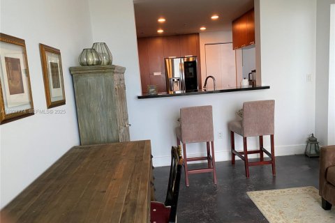 Condominio en alquiler en North Bay Village, Florida, 2 dormitorios, 162.86 m2 № 1988040 - foto 22