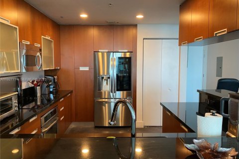 Condominio en alquiler en North Bay Village, Florida, 2 dormitorios, 162.86 m2 № 1988040 - foto 13