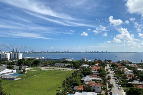 Condominio en alquiler en North Bay Village, Florida, 2 dormitorios, 162.86 m2 № 1988040 - foto 29