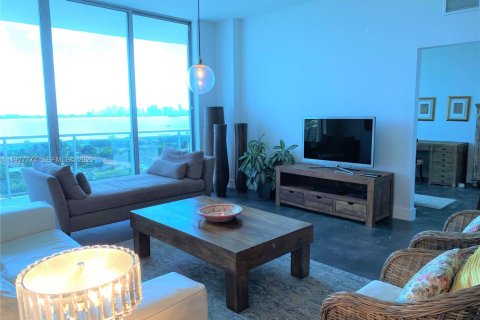 Condominio en alquiler en North Bay Village, Florida, 2 dormitorios, 162.86 m2 № 1988040 - foto 5