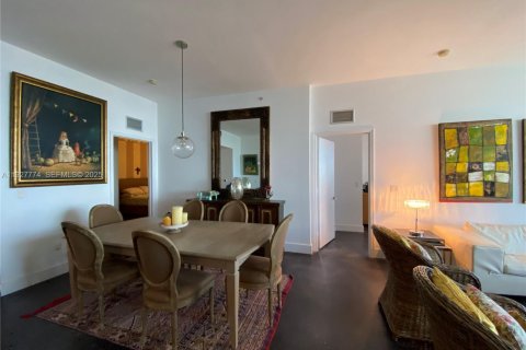 Condominio en alquiler en North Bay Village, Florida, 2 dormitorios, 162.86 m2 № 1988040 - foto 10