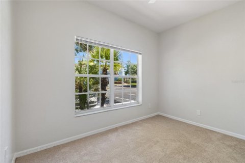 Townhouse in Riverview, Florida 3 bedrooms, 143.72 sq.m. № 2157674 - photo 11