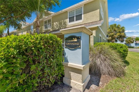 Townhouse in Riverview, Florida 3 bedrooms, 143.72 sq.m. № 2157674 - photo 2