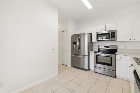Townhouse in Riverview, Florida 3 bedrooms, 143.72 sq.m. № 2157674 - photo 7
