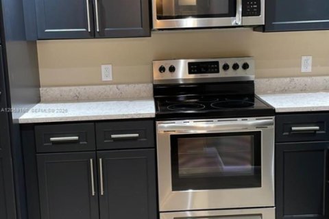 Copropriété à louer à Oakland Park, Floride: 1 chambre, 69.68 m2 № 2169390 - photo 2