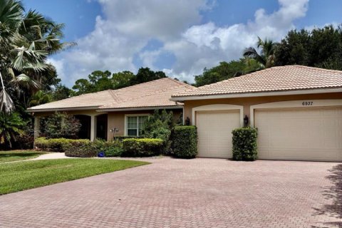 Casa en West Palm Beach, Florida 4 dormitorios, 276.29 m2 № 2315498