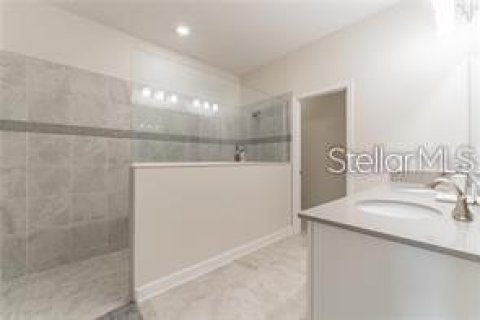 Снять в аренду виллу или дом в Фор-Корнерс, Флорида 1 комната, 238.85м2, № 1919224 - фото 8