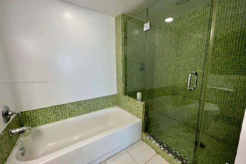 Appartement à louer à Miami Beach, Floride: 2 chambres, 100.15 m2 № 1864725 - photo 11