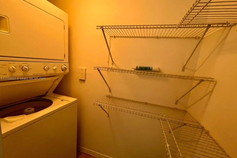 Appartement à louer à Miami Beach, Floride: 2 chambres, 100.15 m2 № 1864725 - photo 12