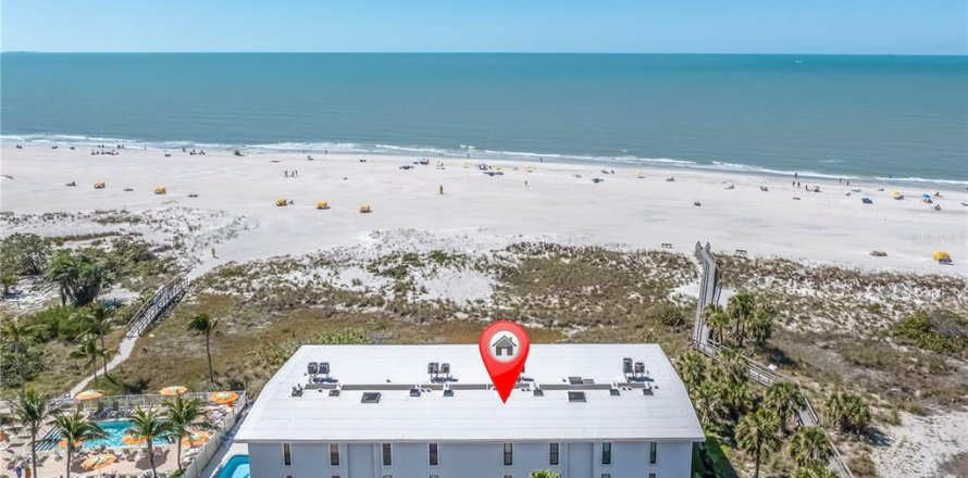 Condo in Treasure Island, Florida, 2 bedrooms № 1602067
