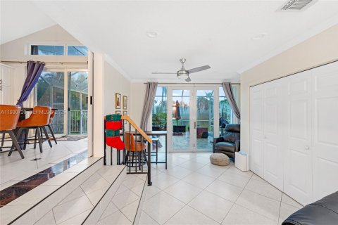 Villa ou maison à vendre à Pembroke Pines, Floride: 4 chambres, 275.46 m2 № 1989476 - photo 17